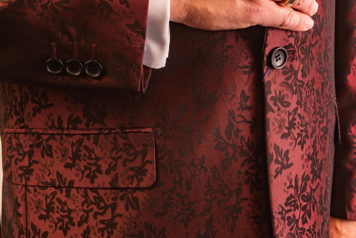 burgundy_holiday_suit